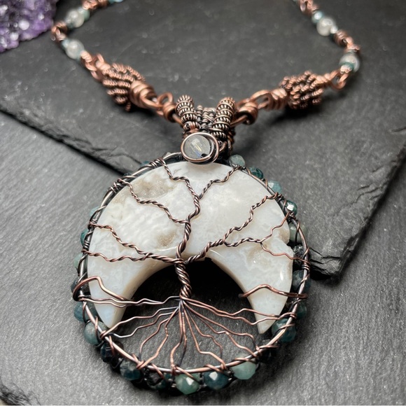 White Lace Agate Crescent Moon Tree Of Life Copper Wrapped Boho Necklace - Picture 9 of 16